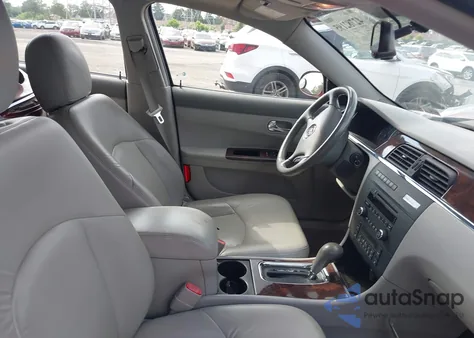 2008 Buick Lacrosse Cxl из США, поврежденный, VIN 2G4WD582X81284900